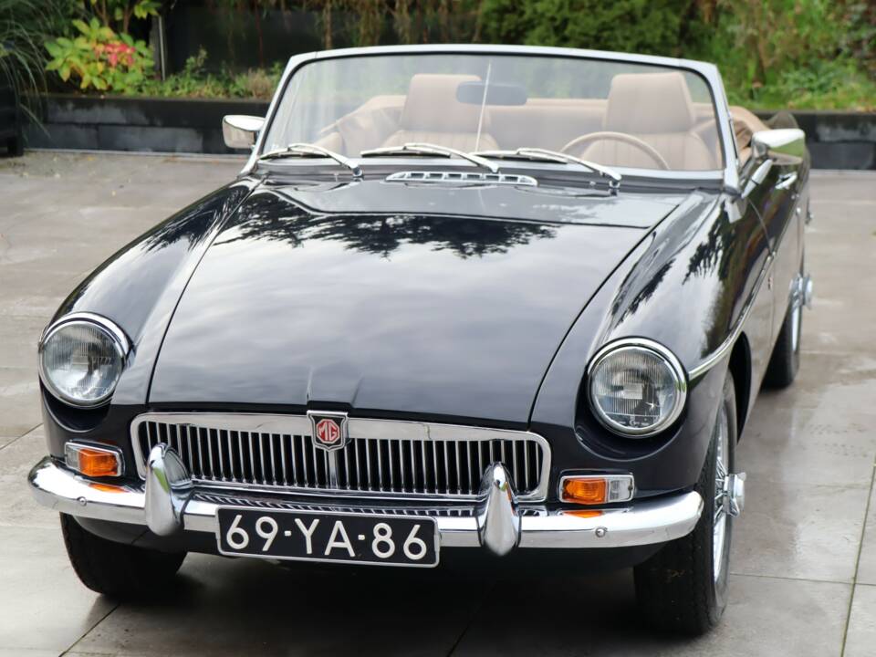 Afbeelding 22/50 van MG MGB (1973)