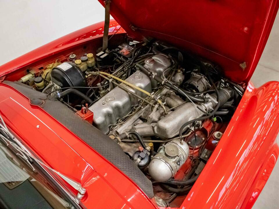 Bild 22/27 von Mercedes-Benz 280 SL (1970)