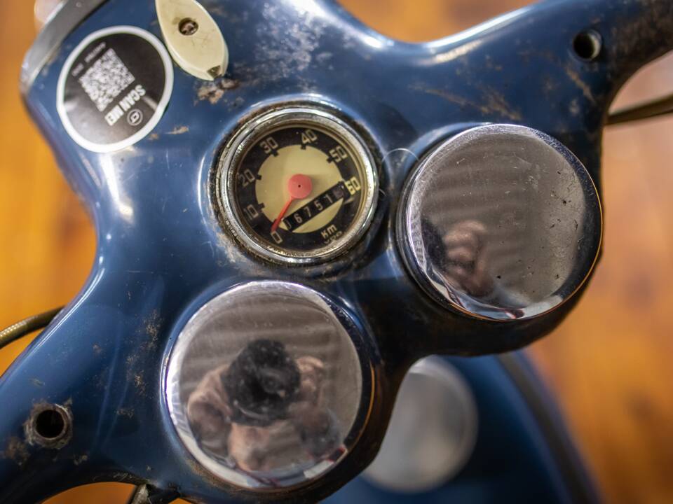 Image 16/18 de Victoria Vicky Luxus (1958)