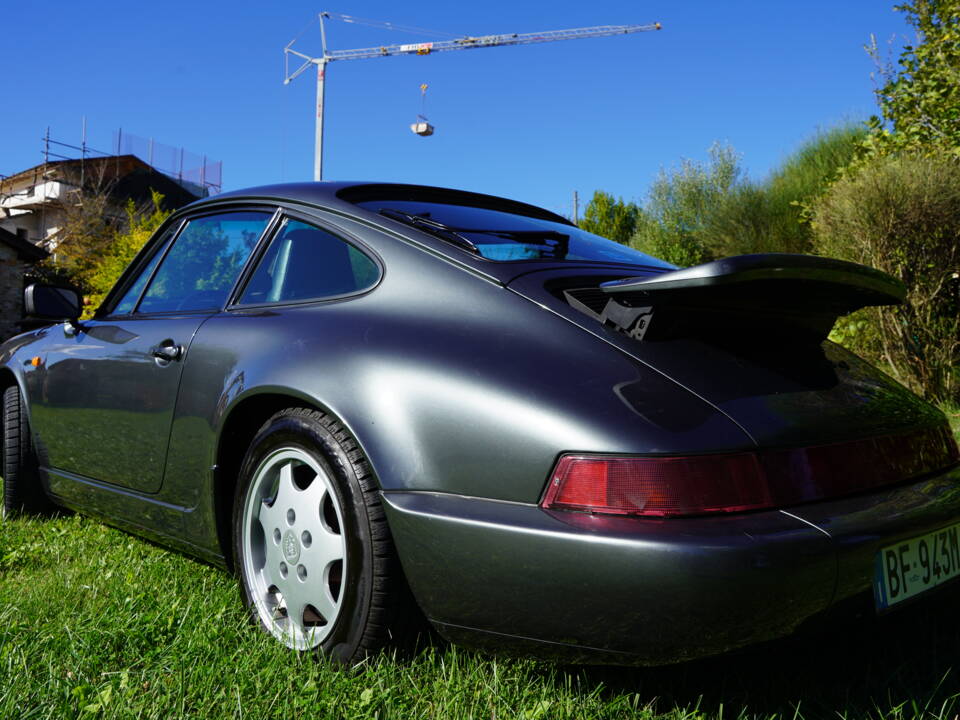 Bild 35/52 von Porsche 911 Carrera 4 (1990)