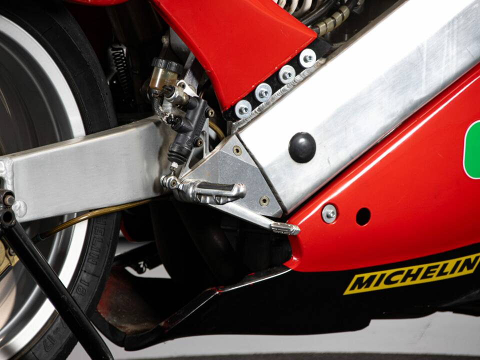 Image 10/50 of Bimota SB6 (1994)