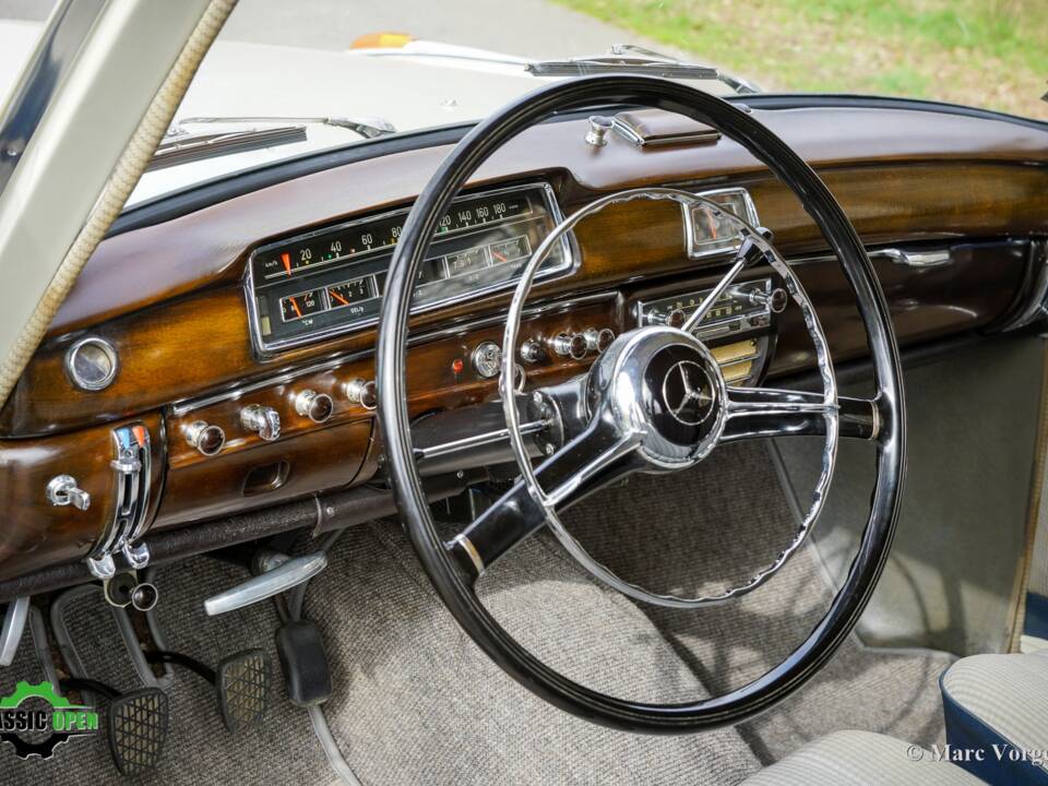 Bild 6/44 von Mercedes-Benz 220 S (1958)