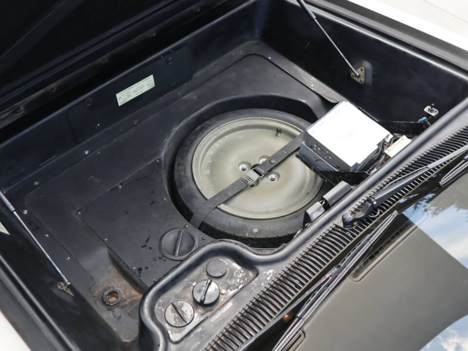 Immagine 34/50 di DeLorean DMC-12 (1981)