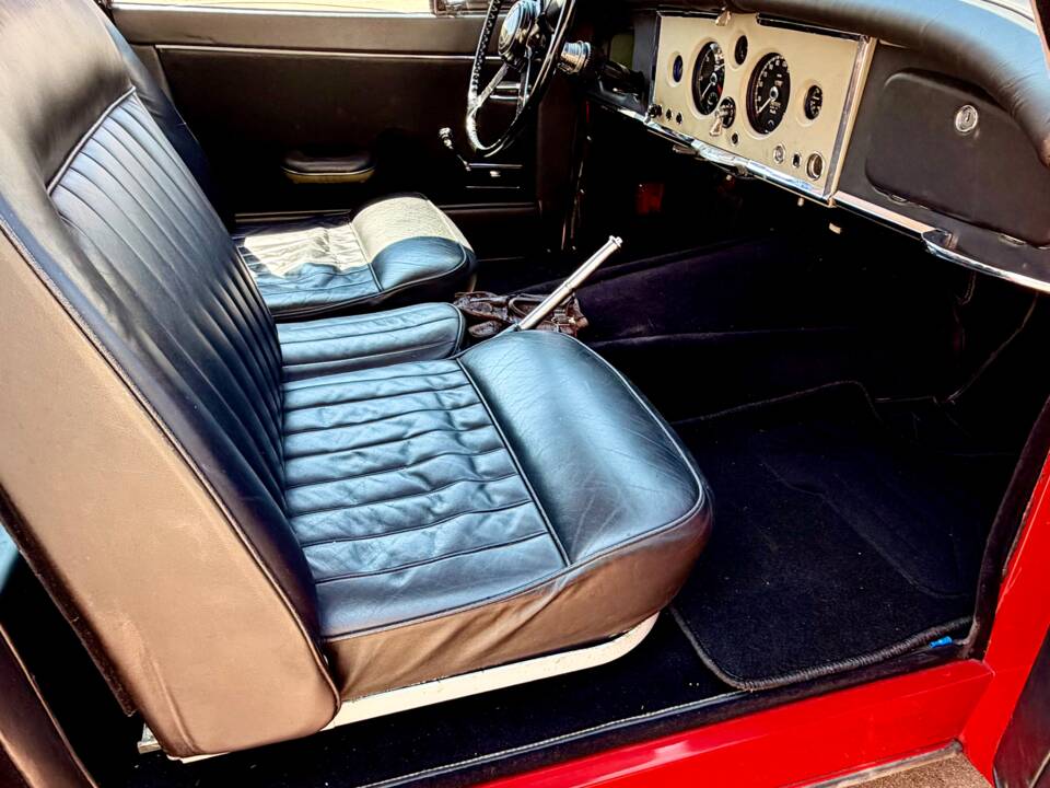 Imagen 13/20 de Jaguar XK 150 FHC (1957)