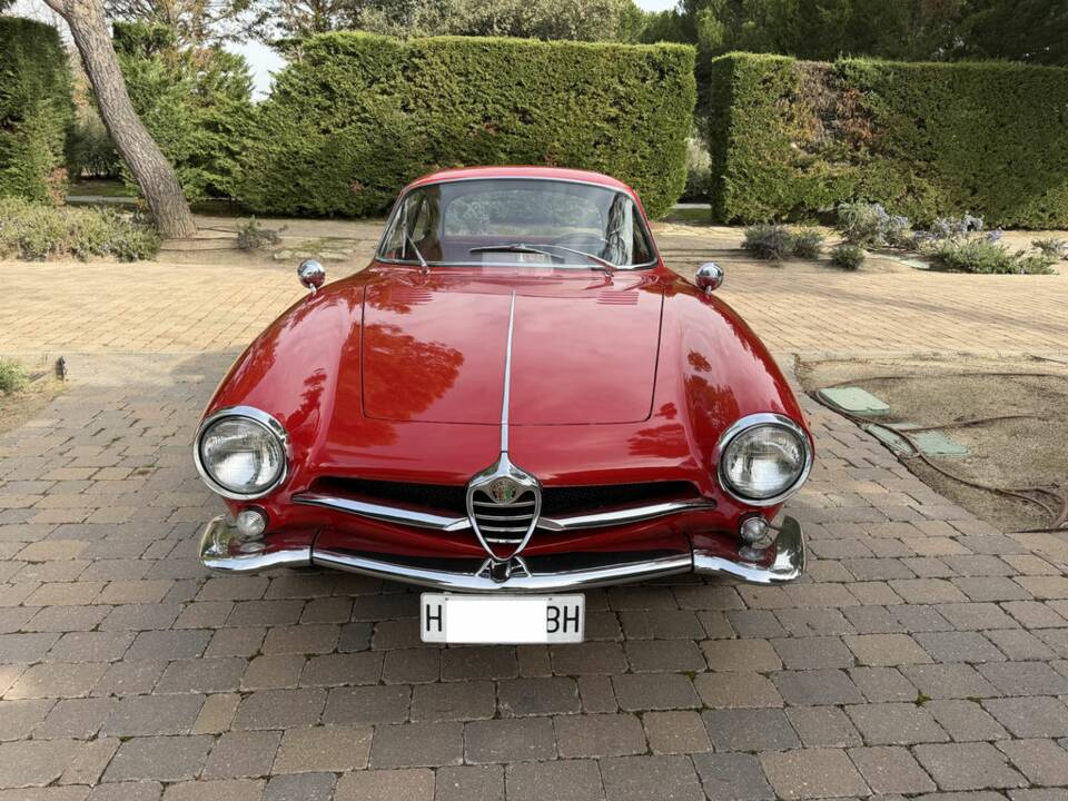 Image 4/8 of Alfa Romeo Giulia Sprint Speciale (1964)