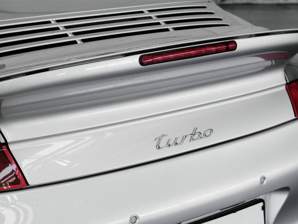 Image 38/49 of Porsche 911 Turbo (2002)