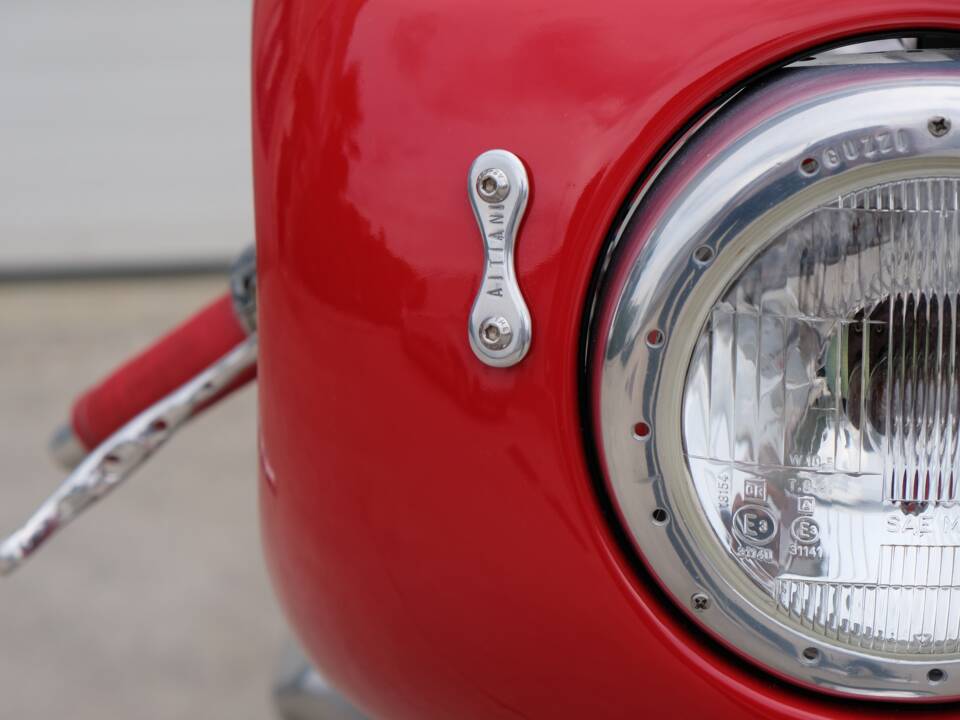 Image 38/44 of Moto Guzzi DUMMY (1972)