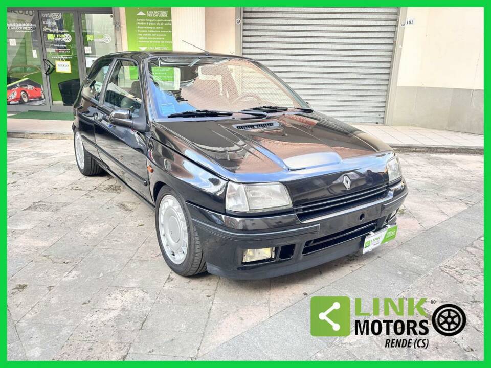 Bild 9/10 von Renault Clio I 1.8 16V (1992)