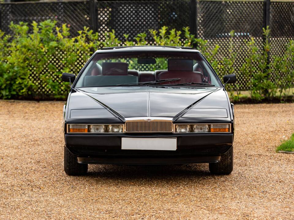 Image 41/43 of Aston Martin Lagonda (1979)