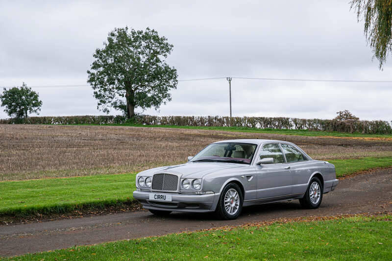 Immagine 33/50 di Bentley Continental R (1996)