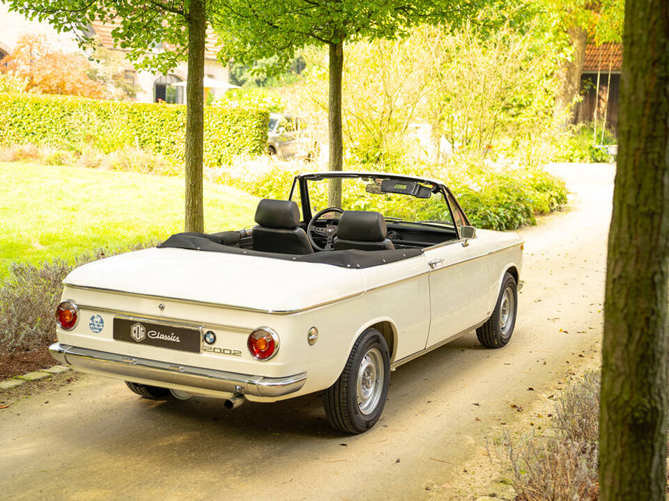 Image 14/76 of BMW 2002 Convertible (1971)