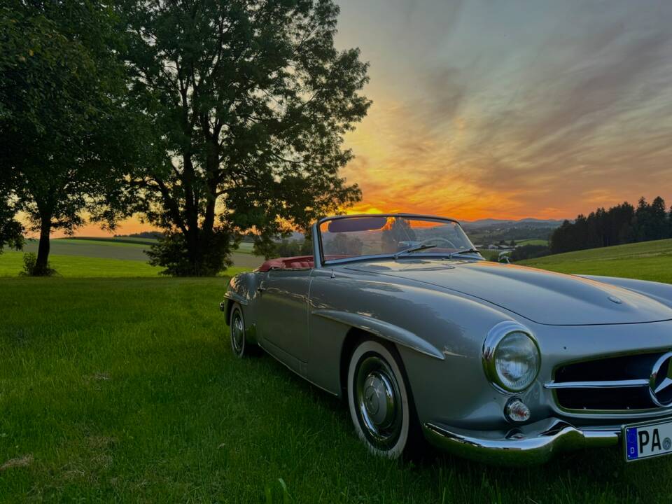 Image 4/54 of Mercedes-Benz 190 SL (1957)