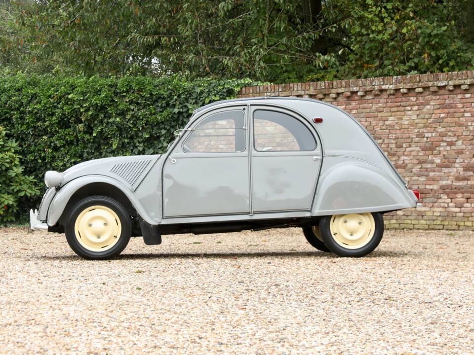 Bild 19/50 von Citroën 2 CV AZ (1955)