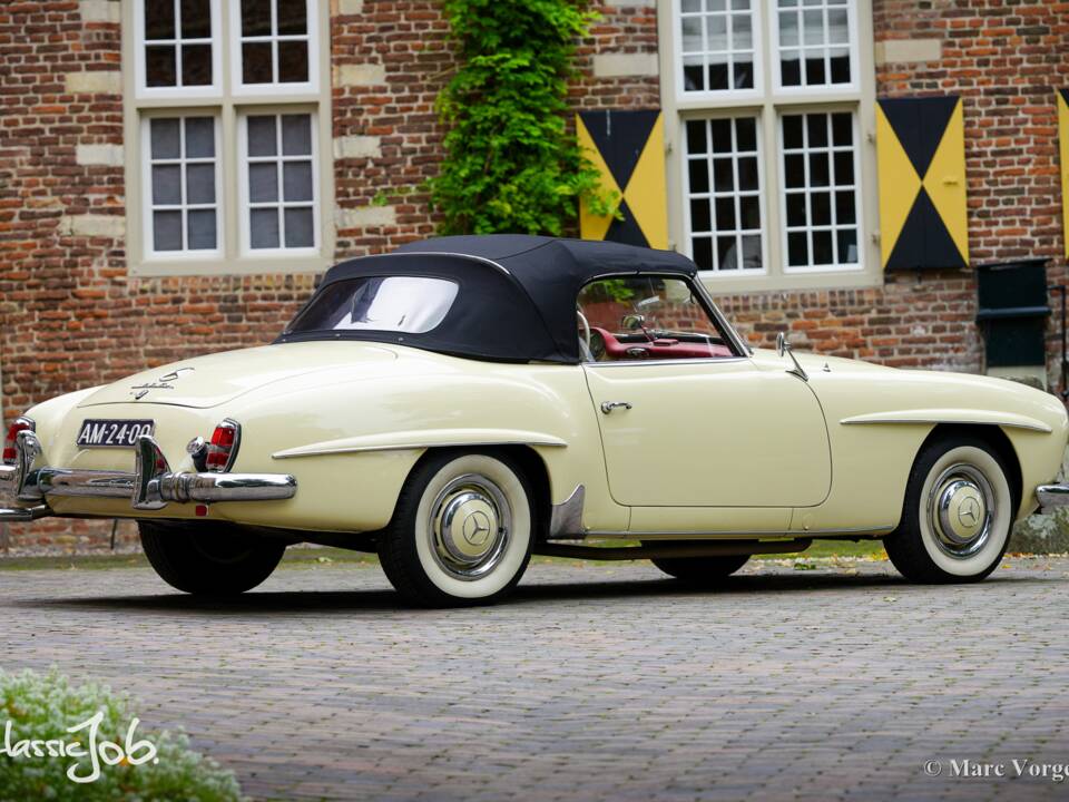 Image 43/61 of Mercedes-Benz 190 SL (1959)