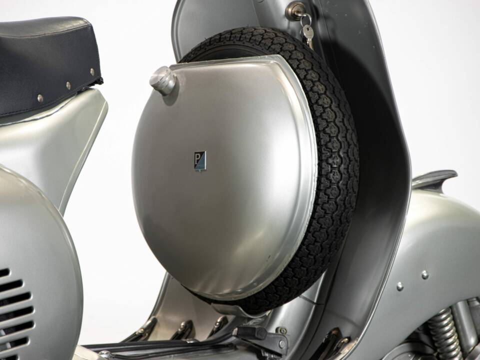 Bild 11/50 von Piaggio Vespa 150 GS (1958)