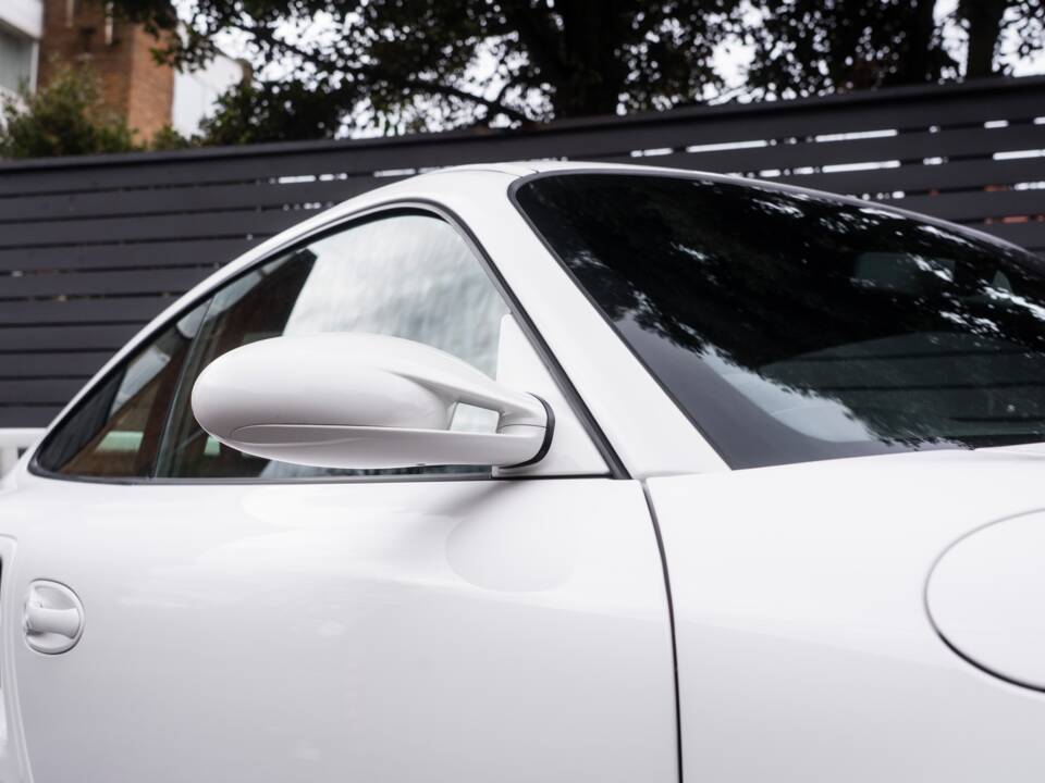 Bild 45/52 von Porsche 911 GT2 (2008)