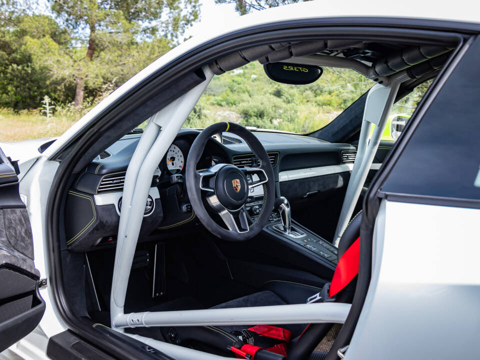 Image 47/50 of Porsche 911 GT3 RS (2016)