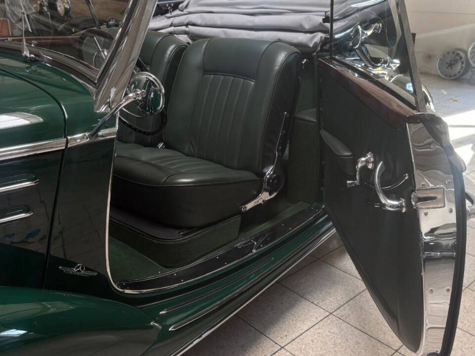 Bild 6/12 von Mercedes-Benz 220 Cabriolet A (1953)