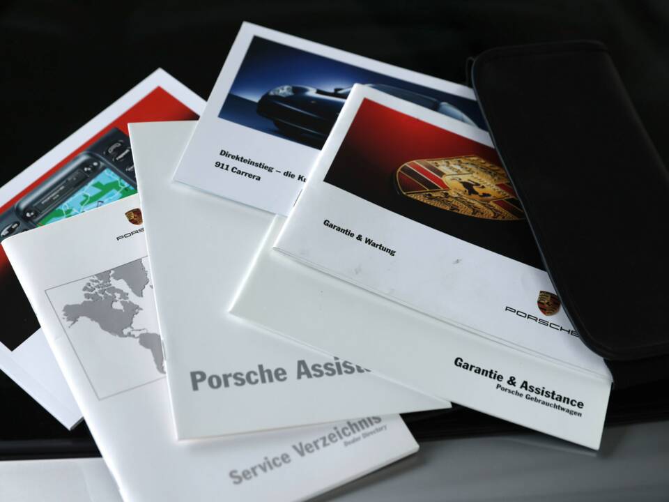 Image 45/50 of Porsche 911 Carrera 4S (2004)