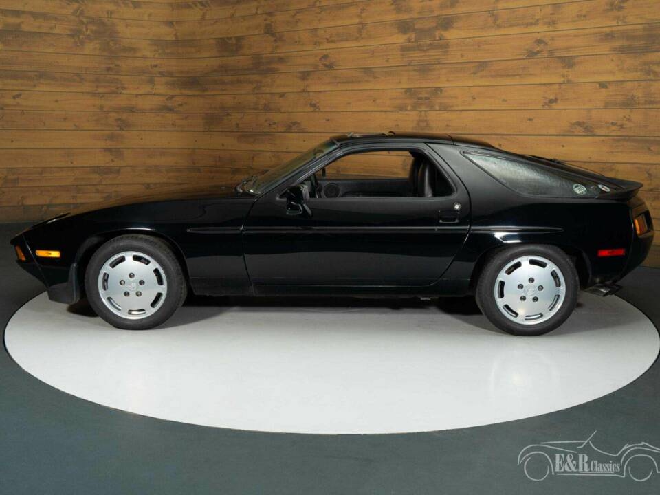 Bild 30/35 von Porsche 928 S (1986)