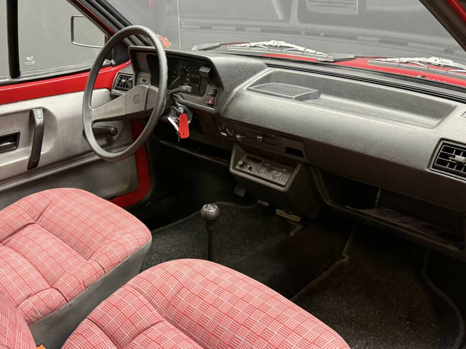 Bild 32/40 von Volkswagen Polo II Coupe 1.0 (1988)