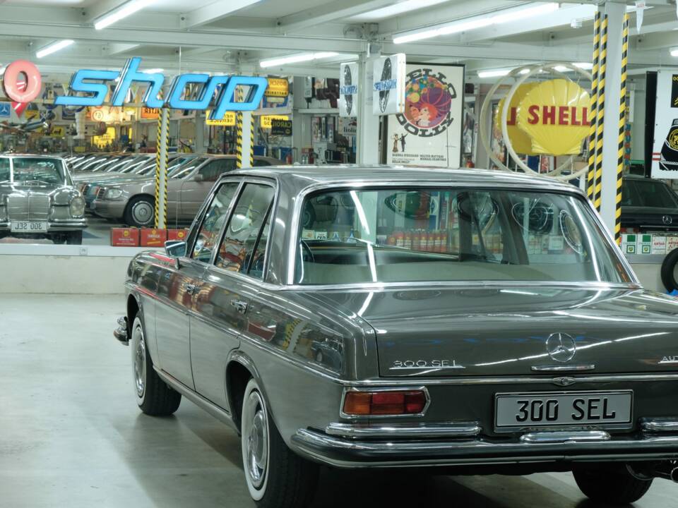 Bild 9/50 von Mercedes-Benz 300 SEL (1967)