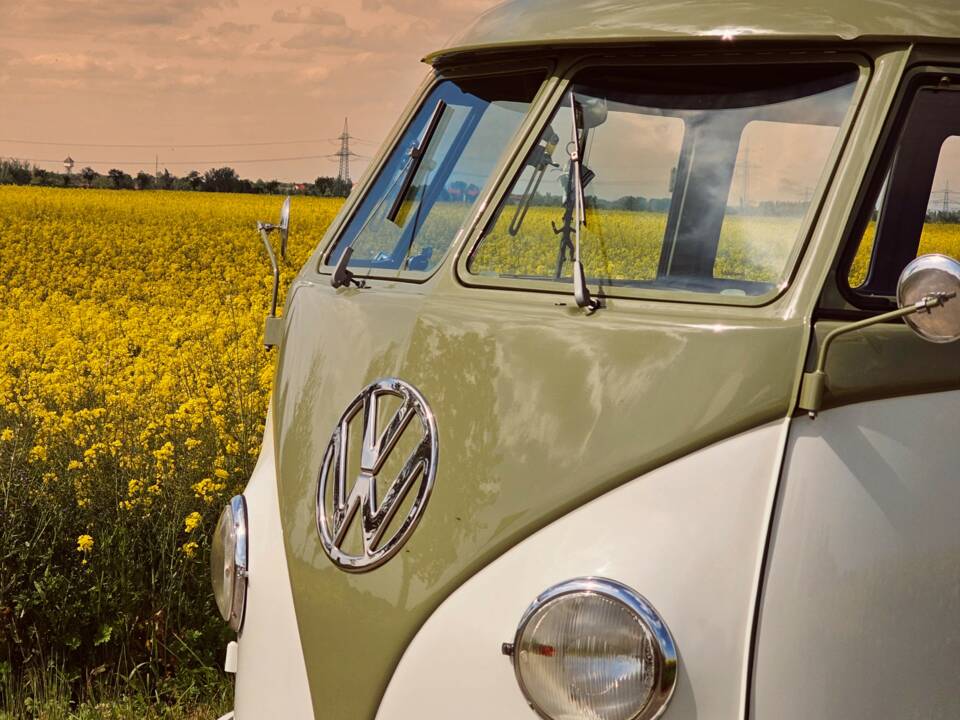 Image 28/30 of Volkswagen T1 Samba 1.2 (1959)