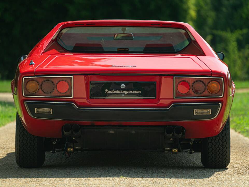 Image 18/50 de Ferrari 308 GT4 (1975)