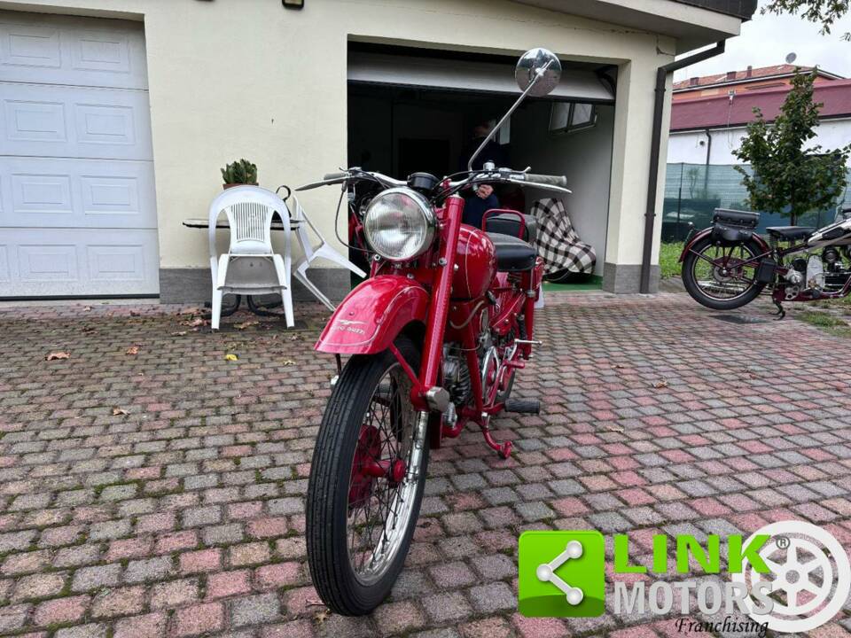 Image 9/10 of Moto Guzzi DUMMY (1951)