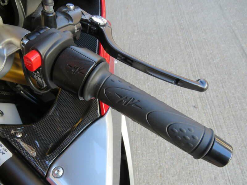 Bild 14/45 von MV Agusta F3 675 Serie Oro (2012)