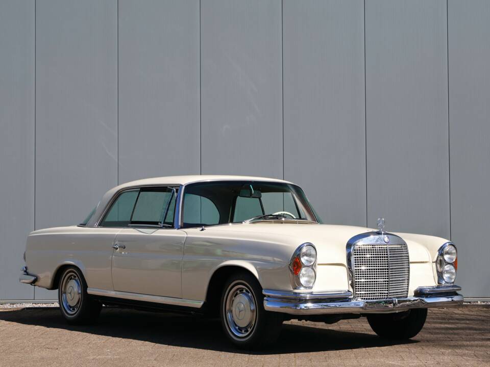 Imagen 5/43 de Mercedes-Benz 280 SE (1968)