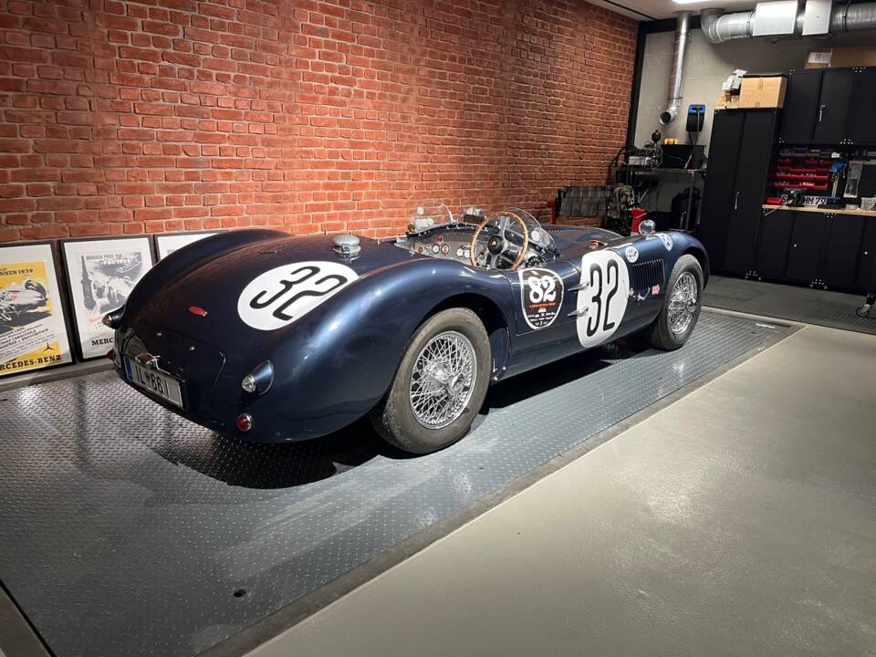 Image 10/24 de Suffolk C-Type Jaguar (1954)