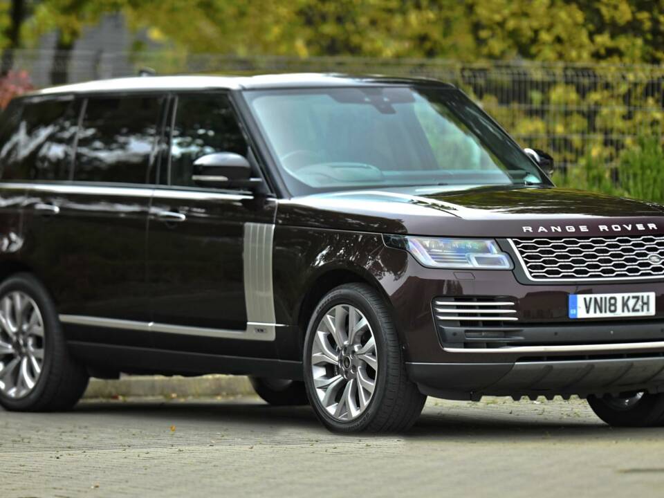 Image 6/50 of Land Rover Range Rover V8 SV Autobiography (2018)