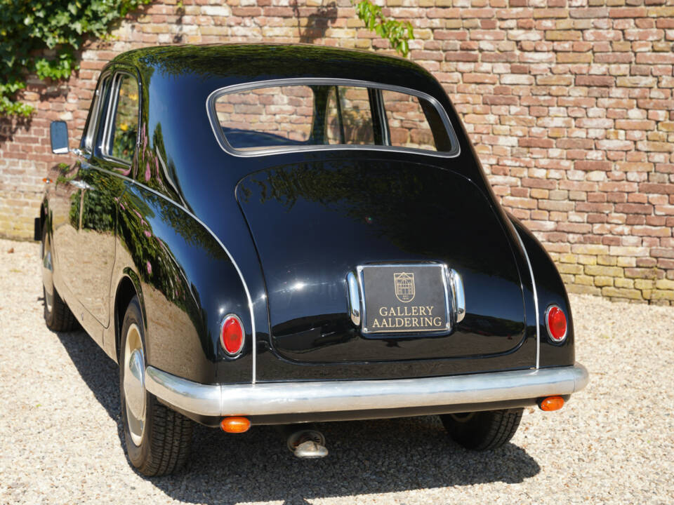 Image 24/50 of Lancia Appia C10 (1954)