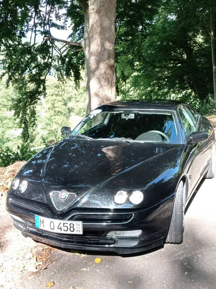 Image 35/50 of Alfa Romeo GTV 3.0 V6 24V (1999)