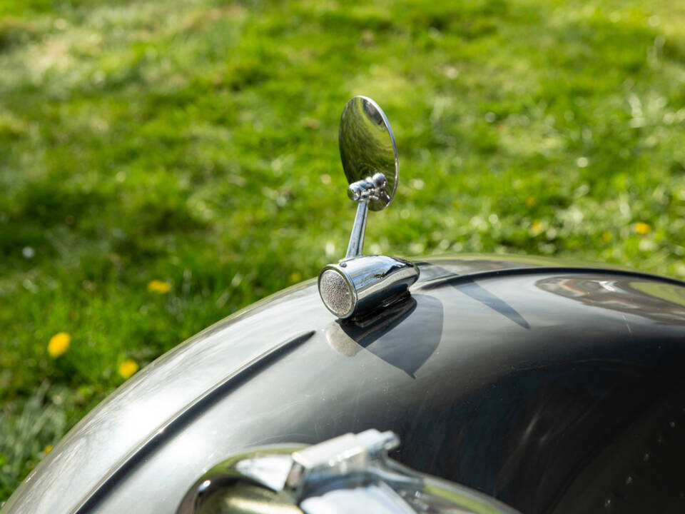 Image 29/44 of Alvis 4.3 Liter Saloon (1938)