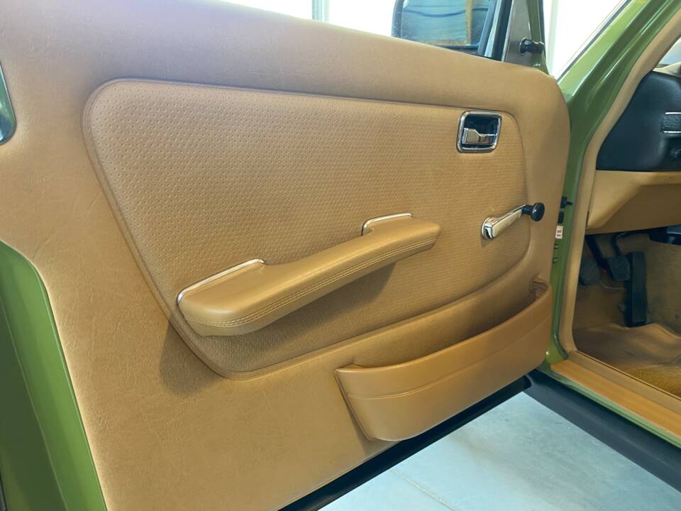 Immagine 32/91 di Mercedes-Benz 240 D (1981)