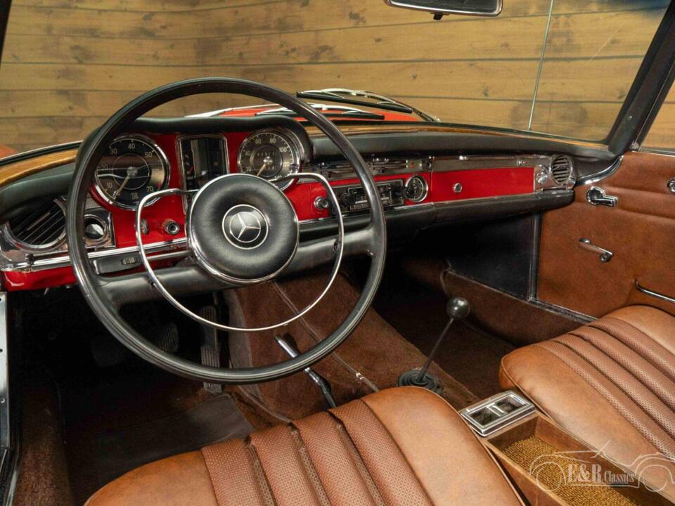 Immagine 12/19 di Mercedes-Benz 230 SL (1967)