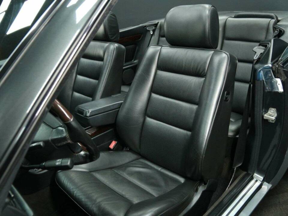Immagine 11/30 di Mercedes-Benz E 320 (1997)