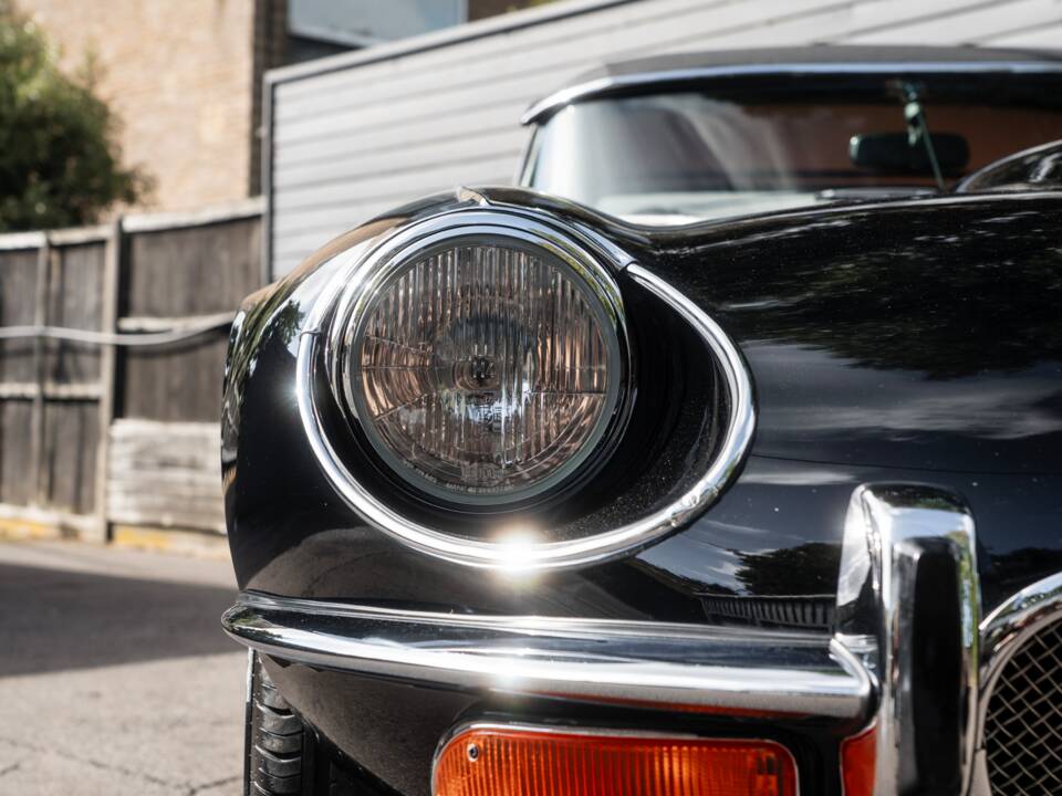 Bild 56/58 von Jaguar E-Type V12 (1974)