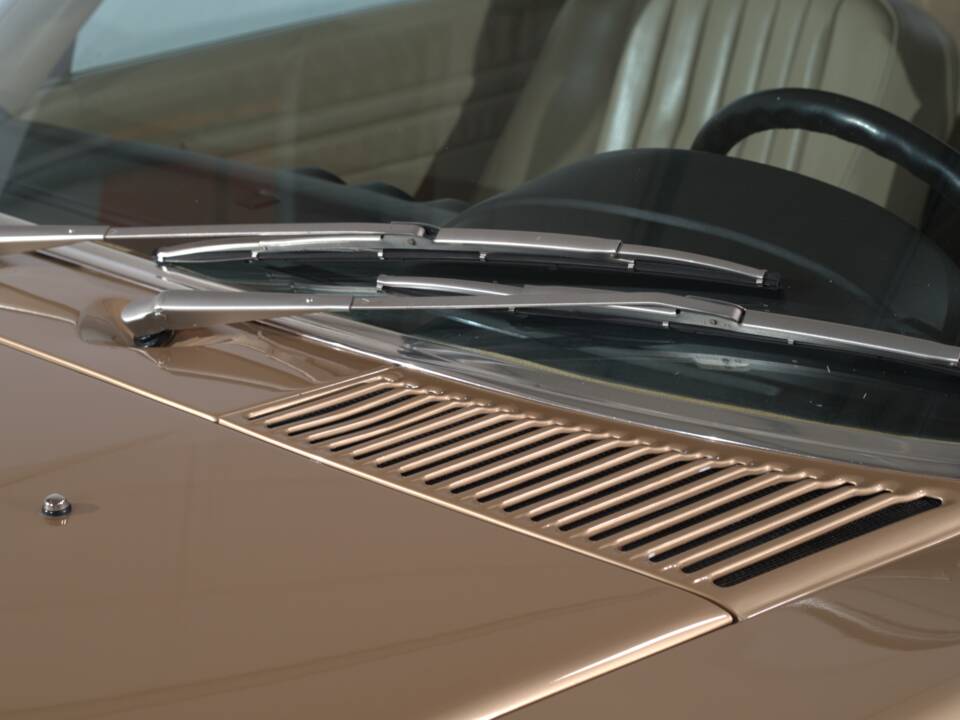 Image 12/47 de Mercedes-Benz 560 SL (1987)