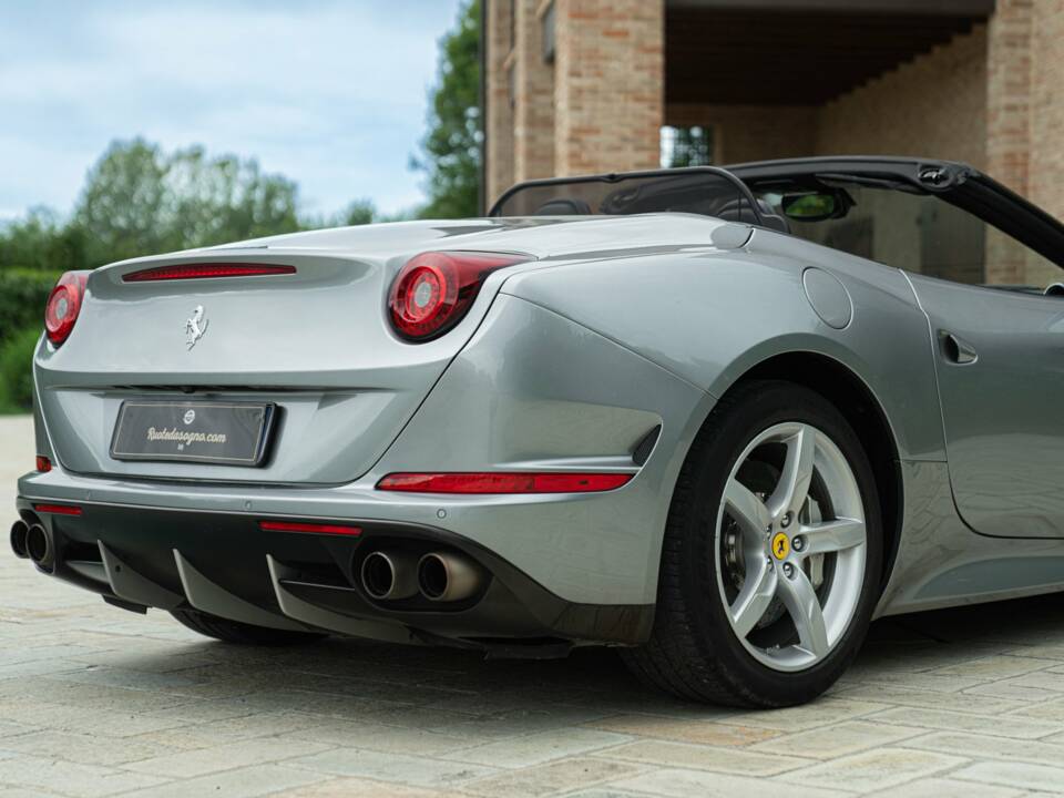 Bild 13/50 von Ferrari California T (2014)