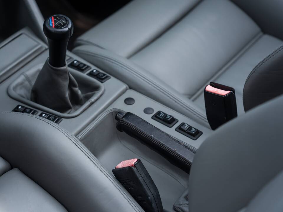 Afbeelding 31/53 van BMW M3 (1991)