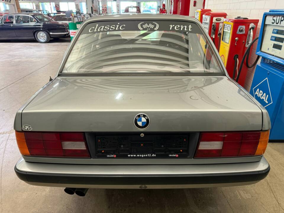 Immagine 16/18 di BMW 316 (1987)
