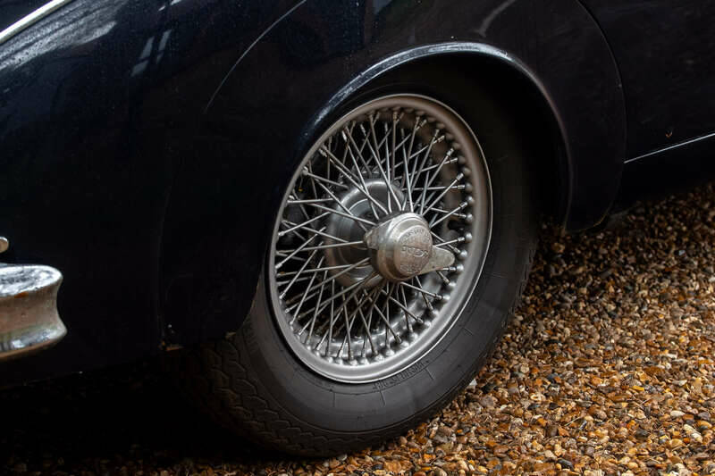 Image 44/50 of Jaguar Mk II 3.8 (1962)