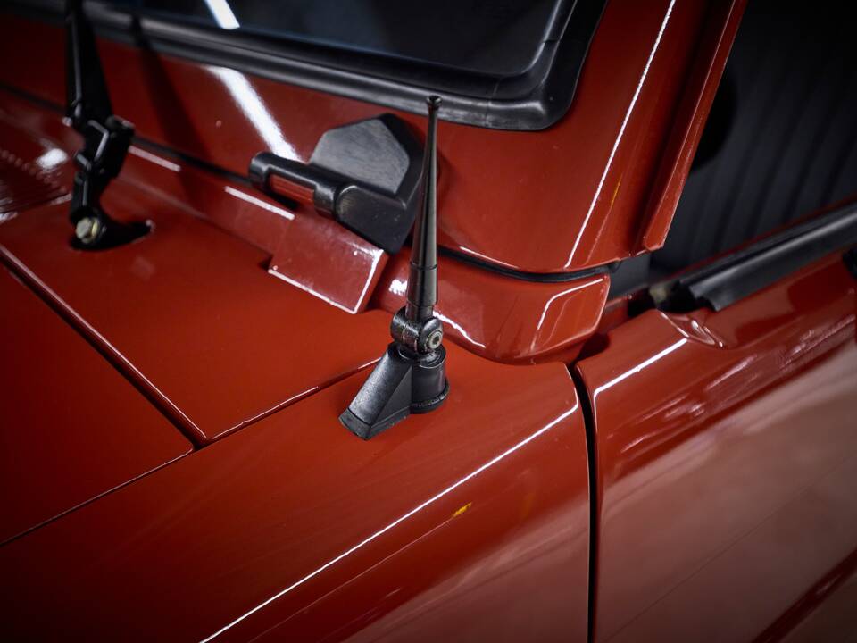 Afbeelding 41/100 van Toyota Land Cruiser LJ77 (1991)