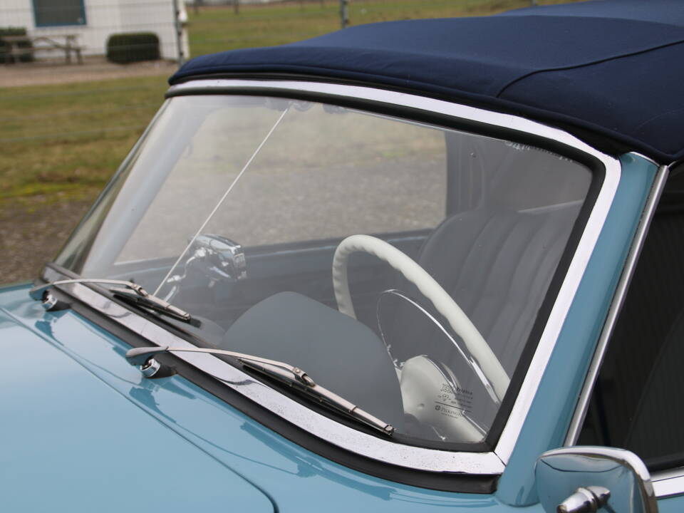 Bild 40/71 von Mercedes-Benz 190 SL (1961)