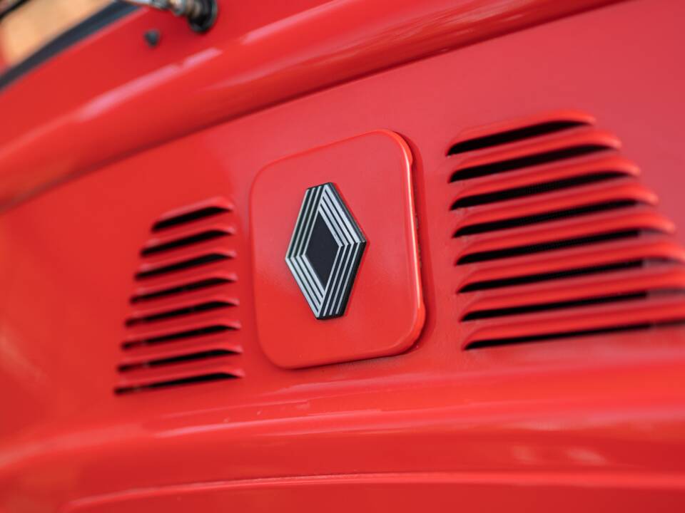 Image 2/52 of Renault Estafette (1977)
