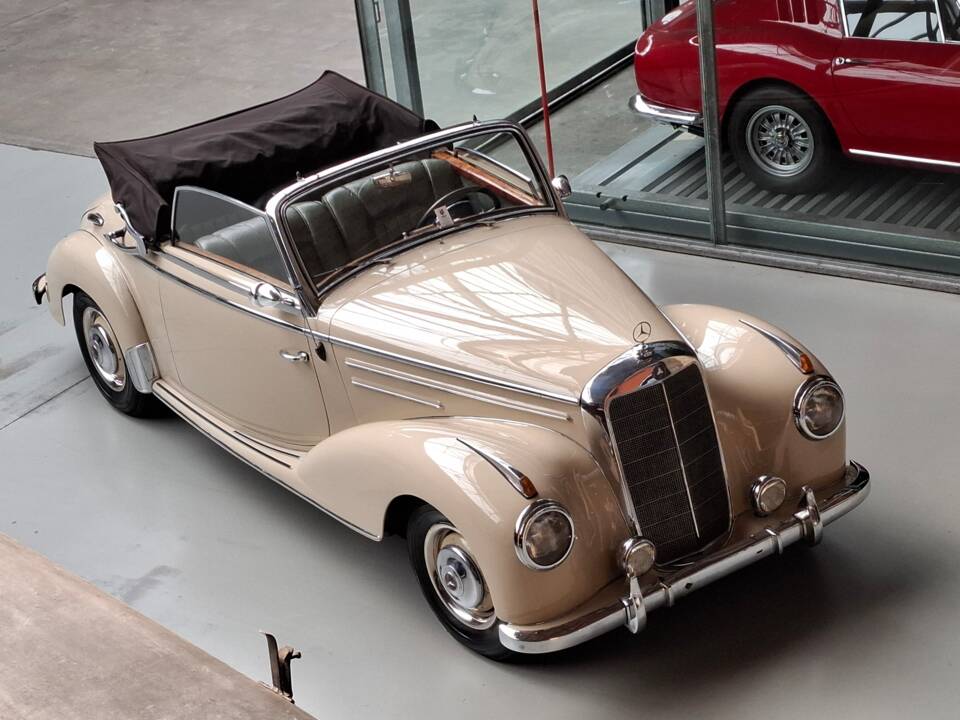 Bild 2/26 von Mercedes-Benz 220 Cabriolet A (1953)