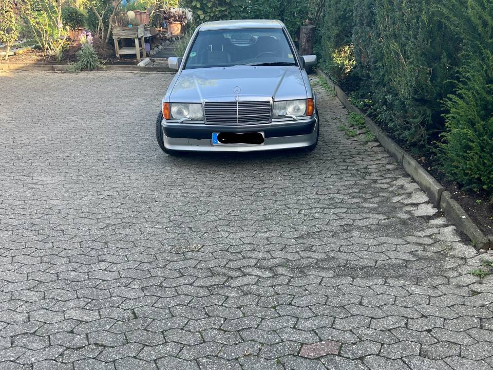 Mercedes 190 E 2.5-16